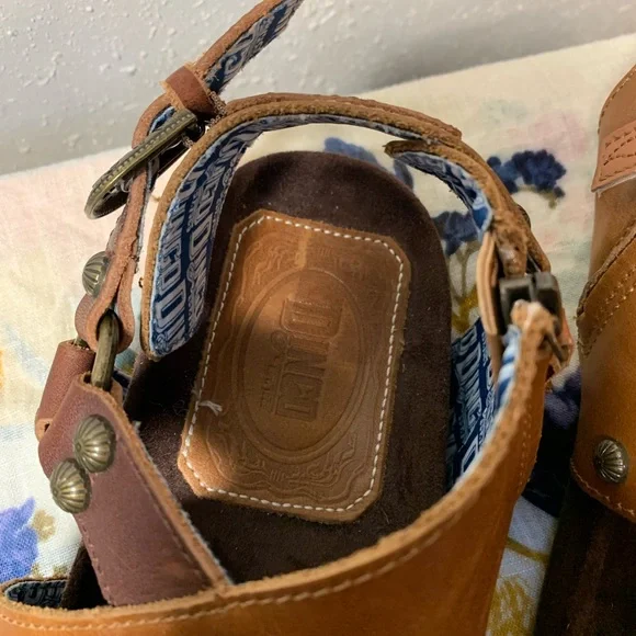 Dingo Sage Brush Leather Sandals Size 8 - Picture 5 of 12